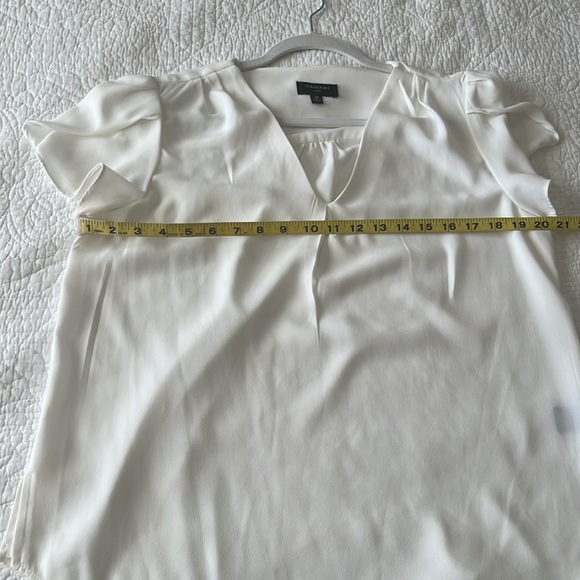 White Tahari ASL Short Sleeve Blouse - worn once - Picture 6 of 8